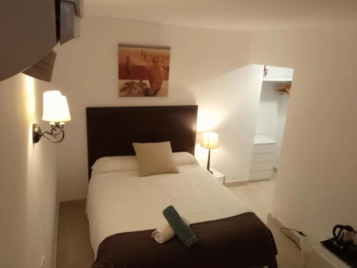 Apartamentos Y Habitaciones Kai Marbella (Adults Only) 0*,  Spagna